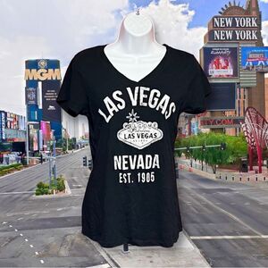 Women’s Vegas V-neck Short Sleeve Black t-shirt sz Large